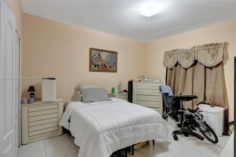 Купить виллу или дом в Майами-Лейкс, Флорида 3 спальни, 189.06м2, № 1221931 - фото 21