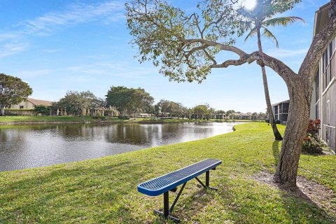 Condo in Deerfield Beach, Florida, 2 bedrooms  № 972970 - photo 4