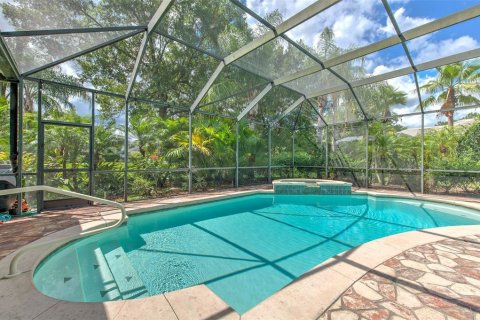 Casa en venta en Land O' Lakes, Florida, 4 dormitorios, 325.9 m2 № 1259648 - foto 11