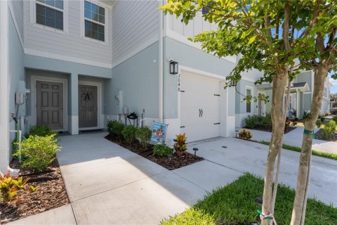 Townhouse in Holiday, Florida 3 bedrooms, 133.78 sq.m. № 1259644 - photo 4