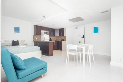 Copropriété à vendre à Miami Beach, Floride: 1 chambre, 58.16 m2 № 1180862 - photo 5