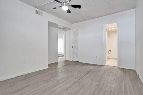 Condo in Fort Lauderdale, Florida, 2 bedrooms  № 833186 - photo 5