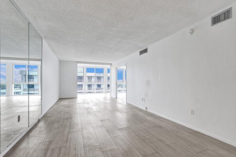 Condo in Fort Lauderdale, Florida, 2 bedrooms  № 833186 - photo 8