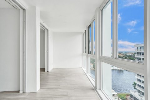 Condo in Fort Lauderdale, Florida, 2 bedrooms  № 833186 - photo 2