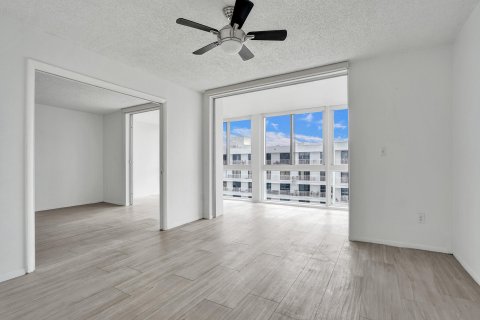 Condo in Fort Lauderdale, Florida, 2 bedrooms  № 833186 - photo 4