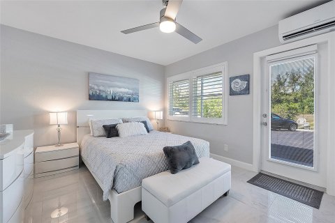 Condominio en venta en Hallandale Beach, Florida, 1 dormitorio, 55.74 m2 № 1161660 - foto 10
