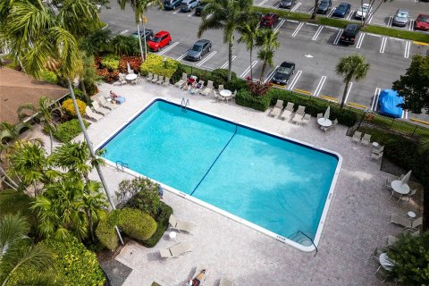 Copropriété à vendre à Pompano Beach, Floride: 2 chambres, 106.84 m2 № 1161658 - photo 7