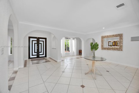 Casa en venta en Miami, Florida, 5 dormitorios, 475.57 m2 № 1410484 - foto 12