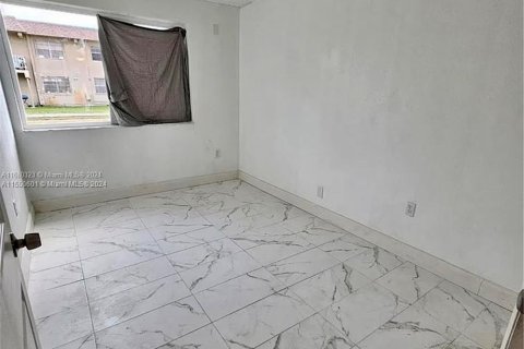 Copropriété à vendre à Miami Gardens, Floride: 2 chambres, 67.82 m2 № 1410453 - photo 5