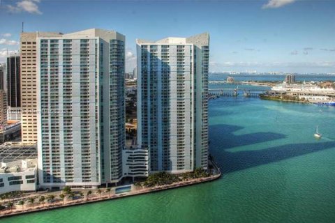 Condominio en venta en Miami, Florida, 1 dormitorio, 78.6 m2 № 1282244 - foto 1