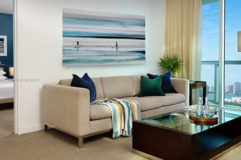 Condo in Sunny Isles Beach, Florida, 2 bedrooms  № 1315685 - photo 7