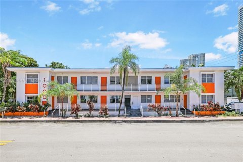 Propiedad comercial en venta en Miami Beach, Florida № 1315686 - foto 2