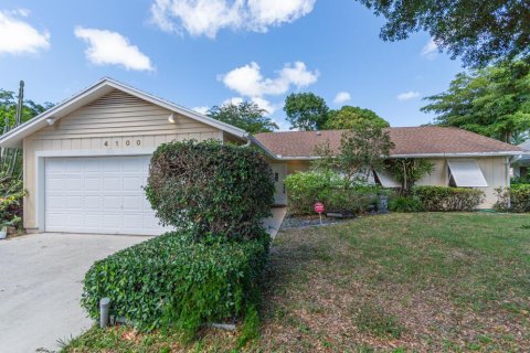 House in West Palm Beach, Florida 3 bedrooms, 138.15 sq.m. № 1208233 - photo 20