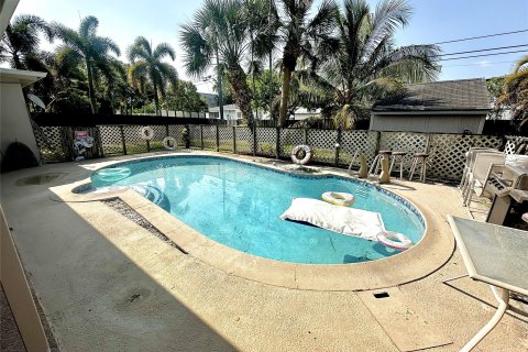 Villa ou maison à vendre à Hollywood, Floride: 4 chambres, 203.46 m2 № 1208215 - photo 18