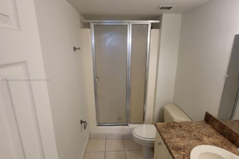 Condominio en venta en North Miami, Florida, 2 dormitorios, 83.61 m2 № 680203 - foto 22