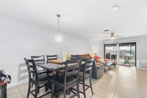 Copropriété à vendre à Deerfield Beach, Floride: 2 chambres, 94.76 m2 № 1230164 - photo 18