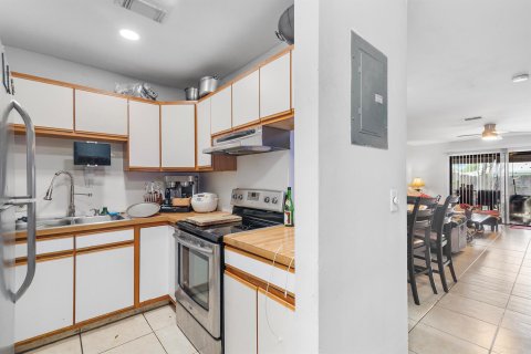 Copropriété à vendre à Deerfield Beach, Floride: 2 chambres, 94.76 m2 № 1230164 - photo 13