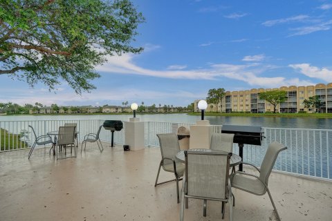 Condo in Fort Lauderdale, Florida, 2 bedrooms  № 1230161 - photo 3