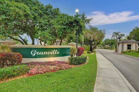 Condo in Fort Lauderdale, Florida, 2 bedrooms  № 1230161 - photo 2