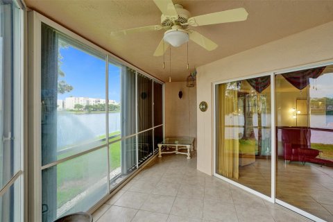 Condo in Fort Lauderdale, Florida, 2 bedrooms  № 1230161 - photo 12