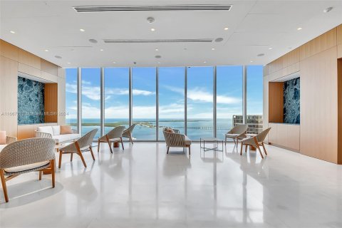 Condo in Miami, Florida, 1 bedroom  № 1387721 - photo 24