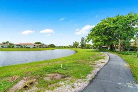 Condo in Delray Beach, Florida, 2 bedrooms  № 1231266 - photo 10