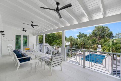 Villa ou maison à vendre à Miami, Floride: 6 chambres, 585.19 m2 № 1078617 - photo 20