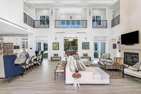 Villa ou maison à vendre à Miami, Floride: 6 chambres, 585.19 m2 № 1078617 - photo 10