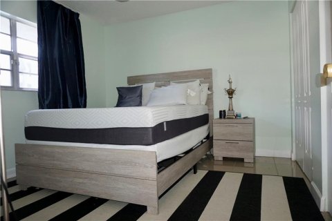 Condominio en venta en Margate, Florida, 2 dormitorios, 85.47 m2 № 585721 - foto 7