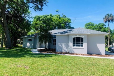 Villa ou maison à vendre à Edgewater, Floride: 3 chambres, 156.45 m2 № 1087938 - photo 2