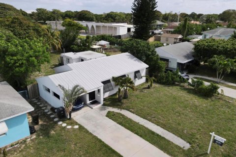 Villa ou maison à vendre à West Palm Beach, Floride: 3 chambres, 127.18 m2 № 1079835 - photo 28