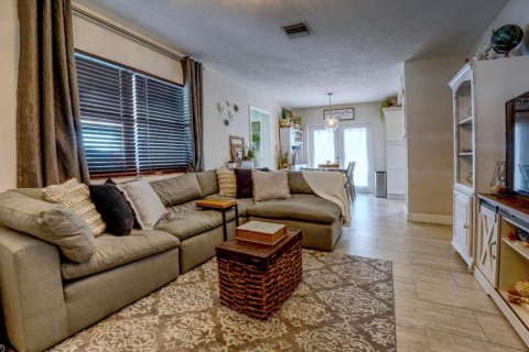 Villa ou maison à vendre à West Palm Beach, Floride: 3 chambres, 127.18 m2 № 1079835 - photo 26