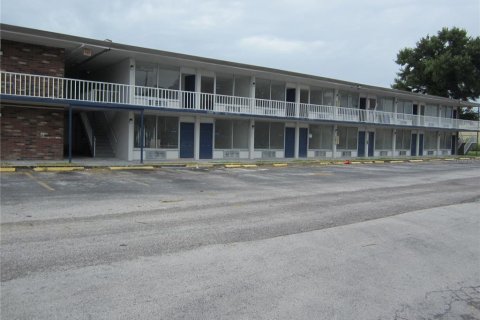 Immobilier commercial à vendre à Tampa, Floride: 4189.89 m2 № 1387513 - photo 12