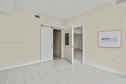 Condominio en venta en Sunrise, Florida, 2 dormitorios, 95.32 m2 № 1215312 - foto 3