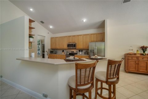 Villa ou maison à vendre à Coral Springs, Floride: 4 chambres, 285.49 m2 № 1215293 - photo 13