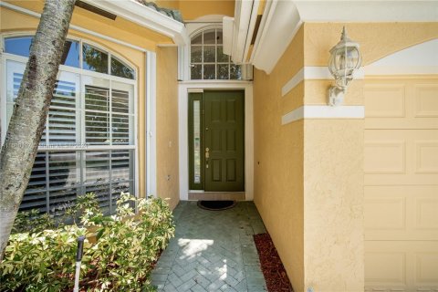 Villa ou maison à vendre à Coral Springs, Floride: 4 chambres, 285.49 m2 № 1215293 - photo 29