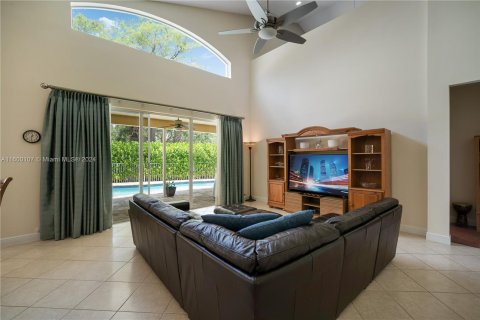 Villa ou maison à vendre à Coral Springs, Floride: 4 chambres, 285.49 m2 № 1215293 - photo 8