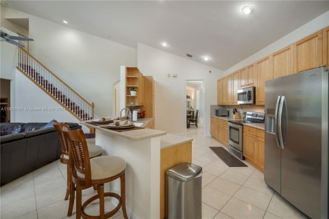 Casa en venta en Coral Springs, Florida, 4 dormitorios, 285.49 m2 № 1215293 - foto 12