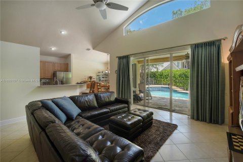 Casa en venta en Coral Springs, Florida, 4 dormitorios, 285.49 m2 № 1215293 - foto 9