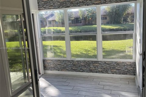 Villa ou maison à vendre à Plantation, Floride: 2 chambres, 106.19 m2 № 1238274 - photo 10