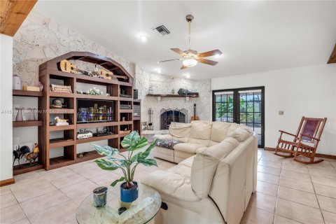 Villa ou maison à vendre à Pembroke Pines, Floride: 3 chambres, 268.49 m2 № 1309972 - photo 20