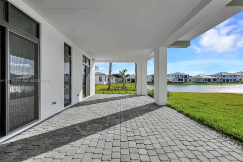 House in Cooper City, Florida 6 bedrooms, 536.98 sq.m. № 911922 - photo 25