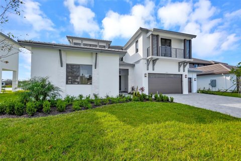 Villa ou maison à louer à Cooper City, Floride: 6 chambres, 536.98 m2 № 911922 - photo 2