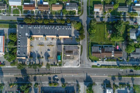 Immobilier commercial à vendre à Miami Gardens, Floride № 975882 - photo 10
