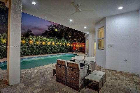 Villa ou maison à vendre à Fort Lauderdale, Floride: 6 chambres, 340.86 m2 № 1238388 - photo 3