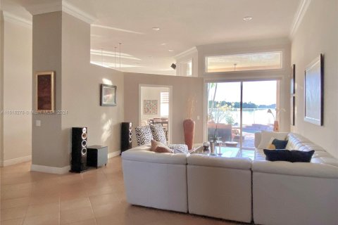 Villa ou maison à vendre à Weston, Floride: 4 chambres, 285.67 m2 № 1238389 - photo 21