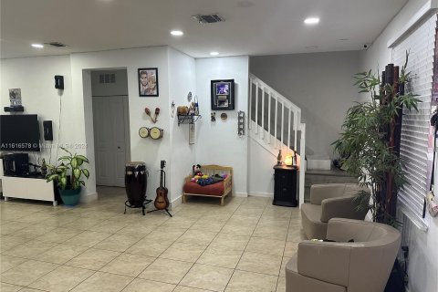 Adosado en venta en Homestead, Florida, 4 dormitorios, 160.54 m2 № 1238435 - foto 4