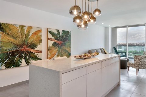 Copropriété à louer à Hollywood, Floride: 2 chambres, 84.08 m2 № 525289 - photo 15