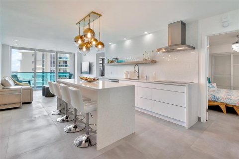 Copropriété à louer à Hollywood, Floride: 2 chambres, 84.08 m2 № 525289 - photo 4