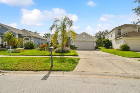 House in Davenport, Florida 3 bedrooms, 140.65 sq.m. № 1256137 - photo 2